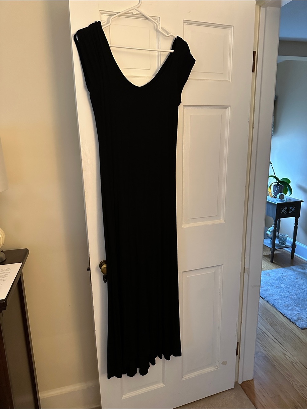 Sleeveless Black Maxi Dress with Scoop Neck
